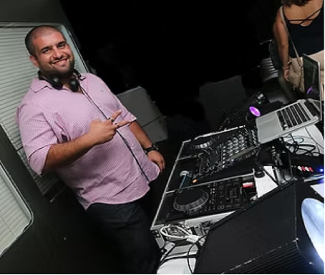 Dj C How entertainements