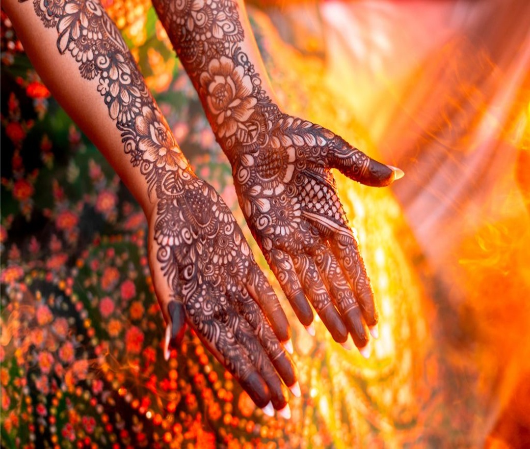 Poonam Mehndi and Tattoos