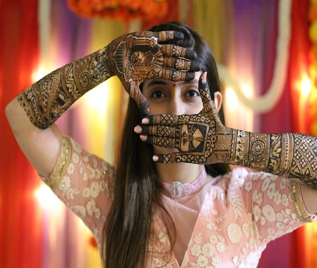 Nakrize Mehndi by Nehal