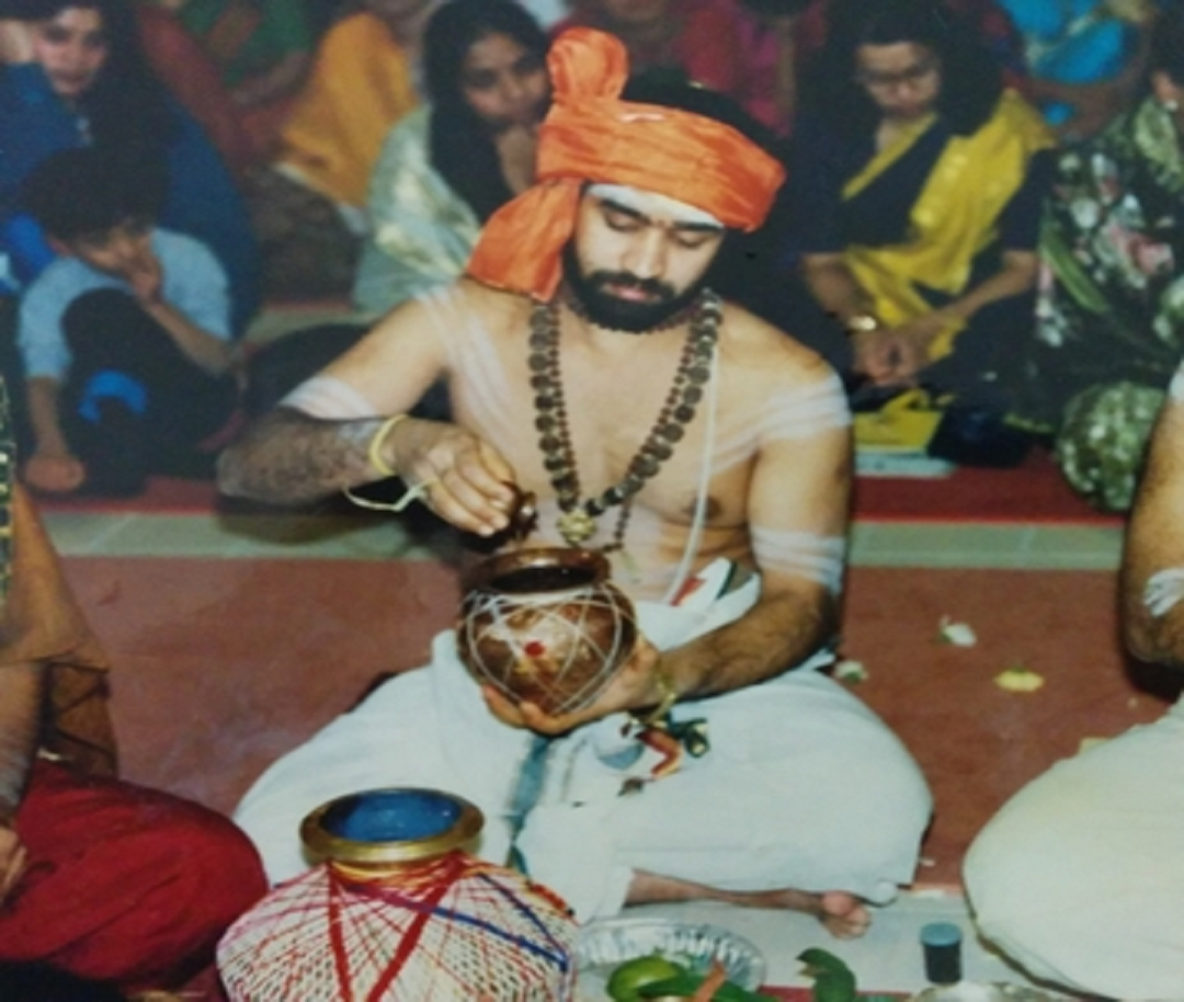 Hindu Florida Priest