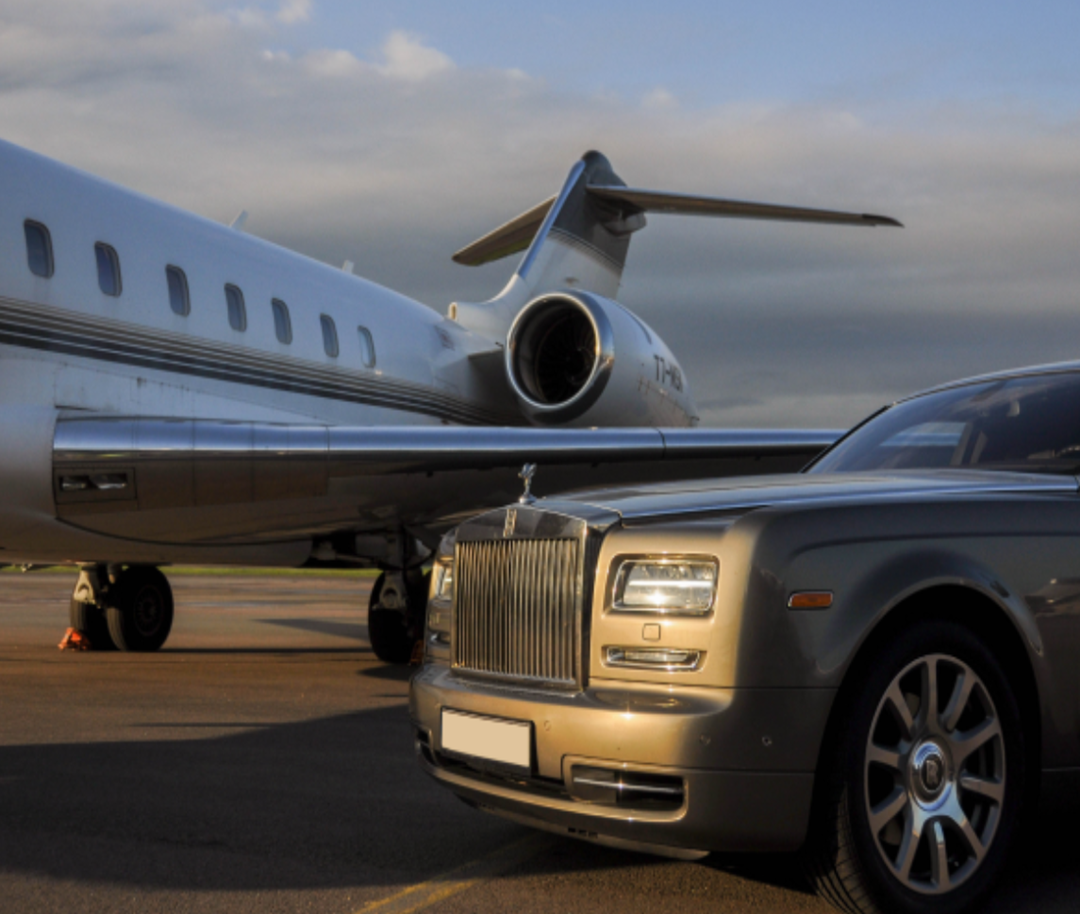 Hollywood Town Car and Limousine